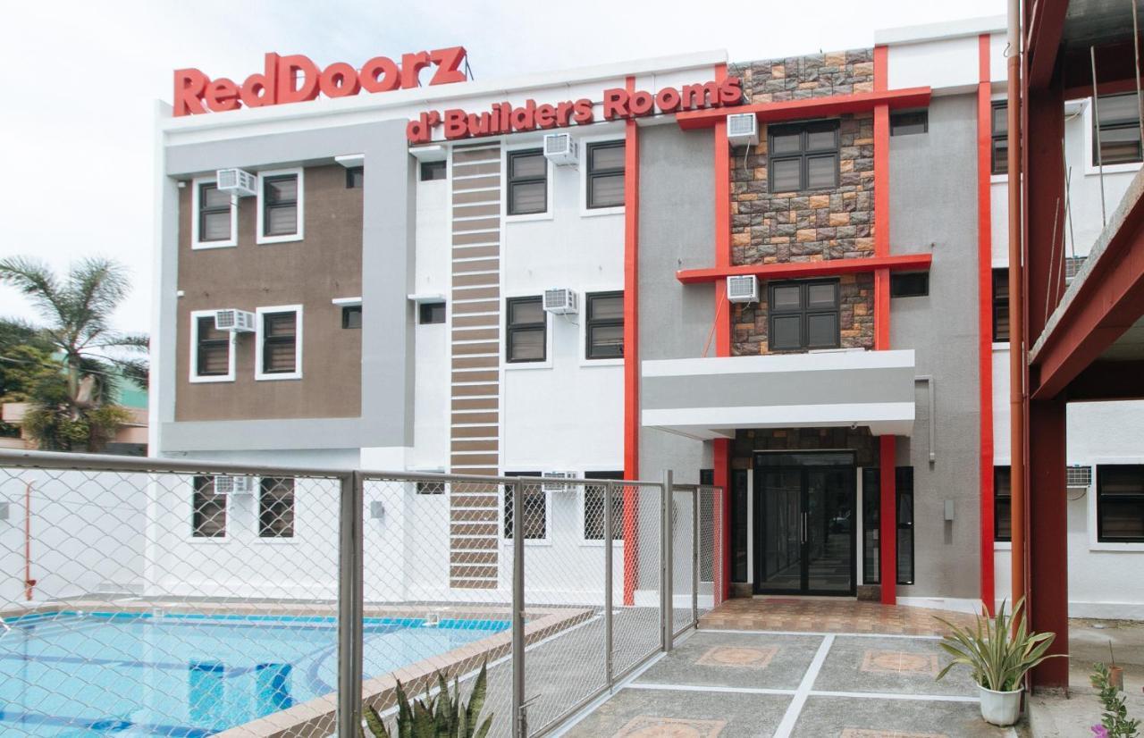 Reddoorz Plus At Dbuilders Poblacion Bgc 따구익 외부 사진